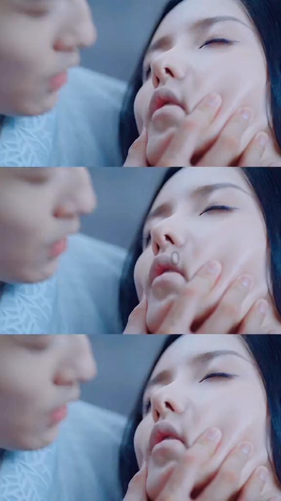 我发现女朋友有事瞒着我 他头几天让他朋友试探我 我知在试探我 完我跟她朋友说搞对象 其实这花不是游戏画面